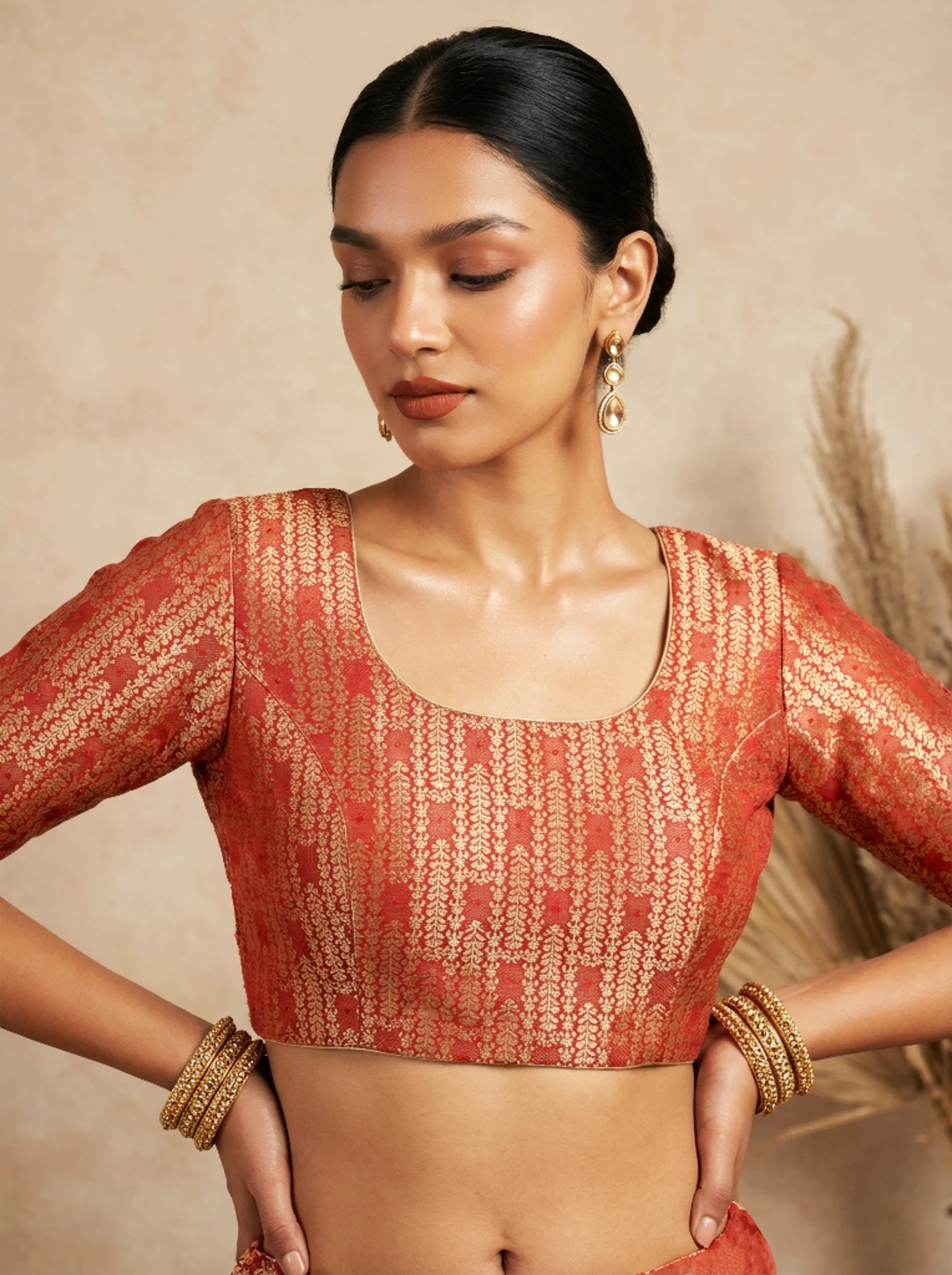 BLOUSES / CROP TOPS