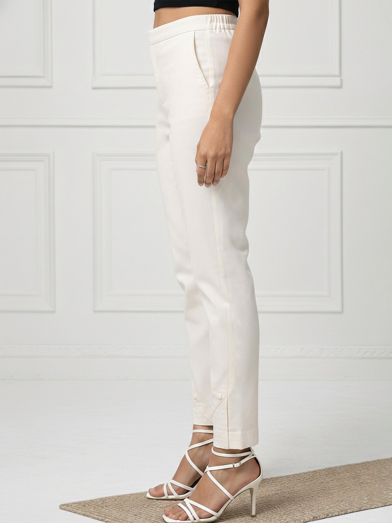 Off-White Tapered Pant