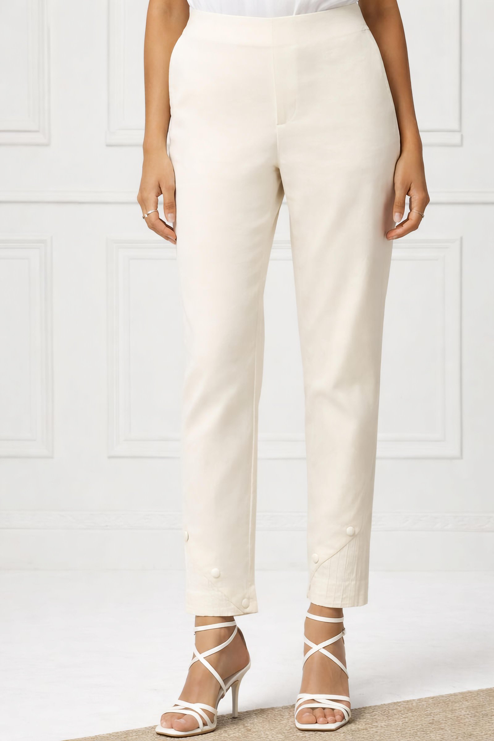 Off White Tapered Pant